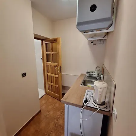 Gosciniec Glodowo Деревянный коттедж *