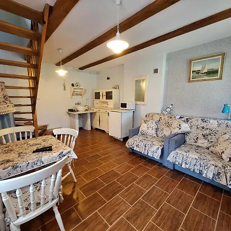 Gosciniec Glodowo Chata